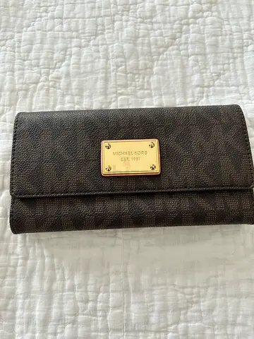 Michael Kors wallet