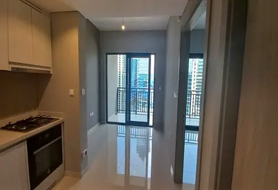Bright 1BR | Unfurnished | Vacating End November