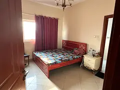 FULLY FURNISHED ROOM WITH ATTACHED WASHROOM ONLY FOR INDIAN COUPLES.