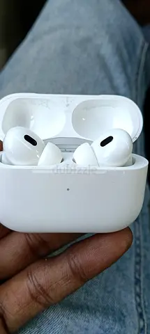 Used Apple AirPods Pro (2nd gen) with Charging Case - Good Condition