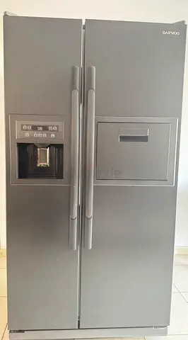 Daewoo double door side by side refrigerator-freezer