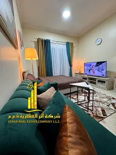Luxury studio -second occupancy- featuring a separate kitchen and an open balcony. Fully furnished!