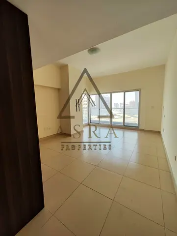 Unfurnished 1 Bedroom Apartment for Rent in Stadium Point, Dubai Sports City | Chiller Free