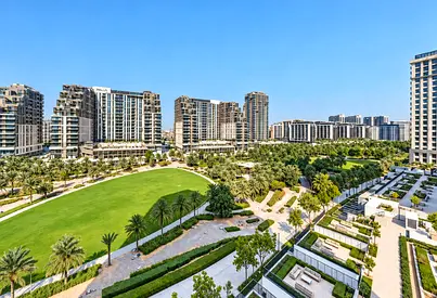 CORNER UNIT | PARK VIEW | BRIGHT & SPACIOUS