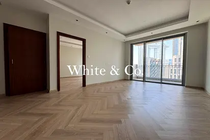 Upgraded Unit | Vacant now! | High floor