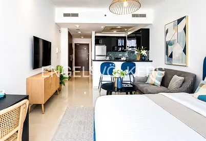 Short Term | Partial Water View | High Floor