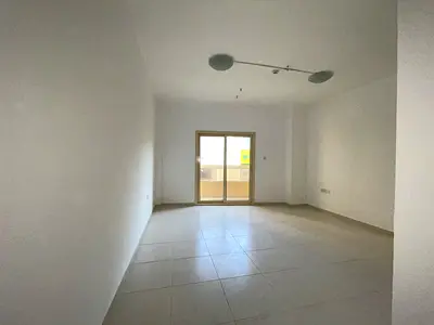 Spacious 1bhk central ac end gas with balcony only for families