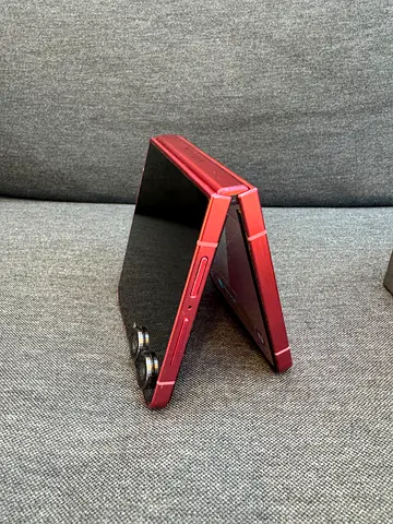 Samsung Galaxy Z Flip 7 512GB TDRA🇦🇪