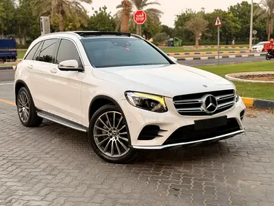 Mercedes-Benz GLC-Class 2018 GLC 250 4MATIC GCC Specs in Excellent Condition