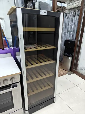Vestfrost Glass Door dual Temperature Wine Cooler / Beverage Fridge - Good Condition