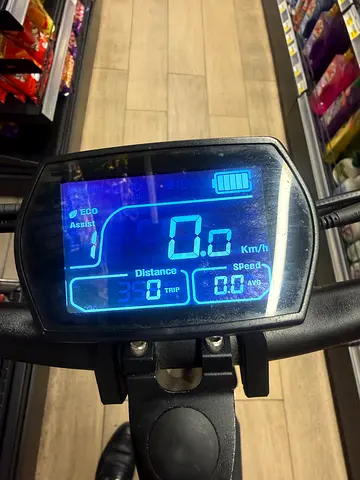 Gugood g2 pro Electric Scooter with Digital Display - Used