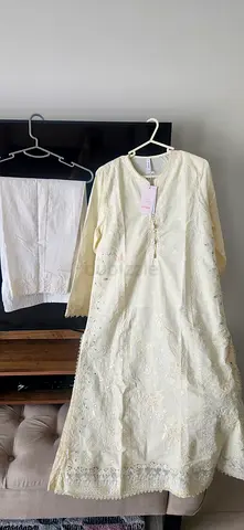 Women shalwar kameez