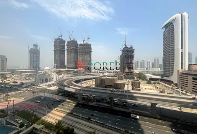 Specious 1BR | Unfurnished | Vacant