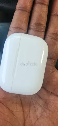 Apple AirPods Pro (2st gen) Charging Case - Good Condition