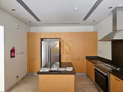 READY TO MOVE| WITH MAID | PRIME LOCATION