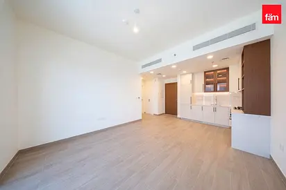 The Mayfair | High Floor | Street View