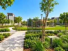 4BR + Maid | End Unit | Single Row | Park View
