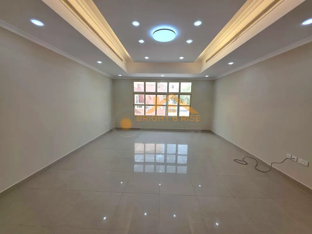 Nice 4 BR villa with Maid, Majlis, 2 Living Hall - MBZ city