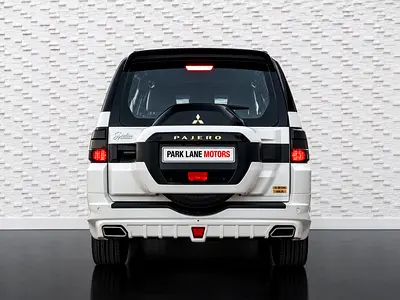 PAJERO 3.8 V6 | SIGNATURE EDITION | FULL SERVICE HISTORY | GCC | LOW KMS-3