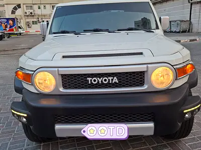 Toyota FJ Cruiser 2013 GXR GCC Specs 100% original paent account band new car
