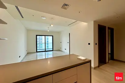 Lagoon View | Study Room | High Floor