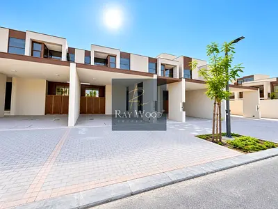 3BR + Maid | Mid Unit | Single Row