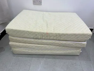 Single folding mattress 2 pieces