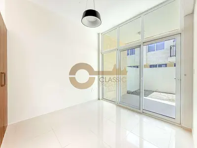 READY TO MOVE IN | WITH BALCONY | OPEN KITCHEN