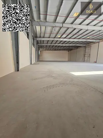 مستودع للإيجار في الصجعة، الشارقة | 12,235 قدم مربع | كهرباء 32 كيلوواط | 40 درهماً للقدم المربع