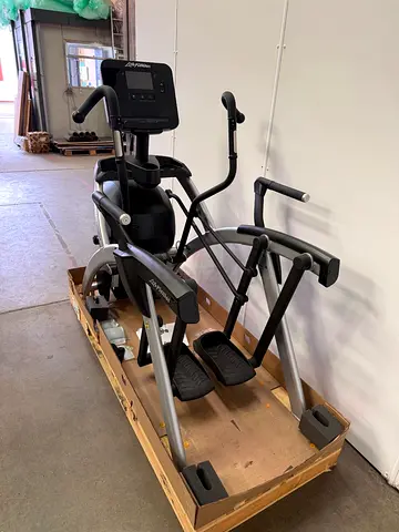 Life Fitness Arc Trainer Total Body