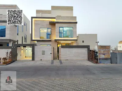 For sale: a distinctive villa with a swimming pool and an elevator.
