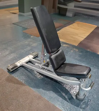 Gym Adjustable Bench Life Fitness