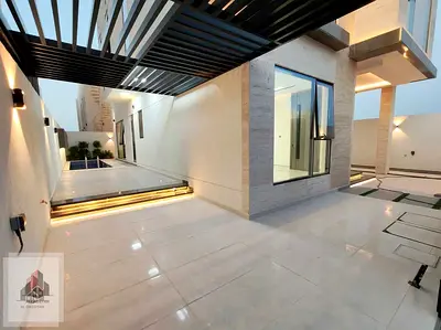 Elegant villa for sale, featuring a swimming pool, a rooftop terrace, and central AC