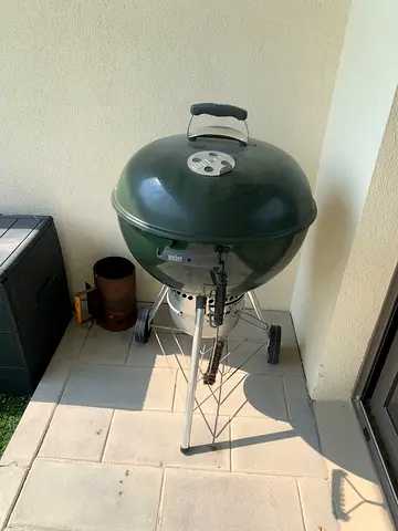 Weber Original Kettle Premium 22” Charcoal Grill - Rare Green Colour, Excellent Condition