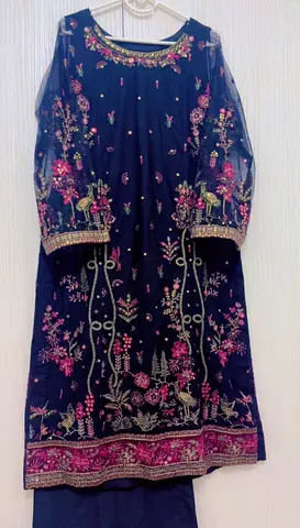 Dress (pre loved) wore only once