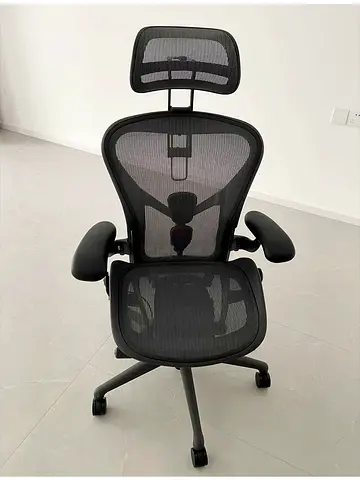 Remastered Version Herman Miller Aeron Office Chair Fully Options Excellent Condition With Headrest