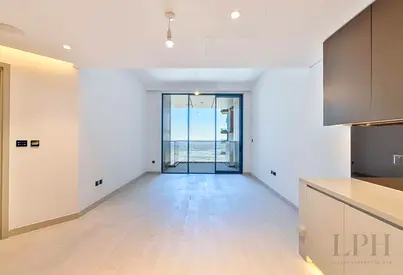 High Floor | Unfurnished | Multiple cheques