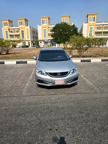 Honda Civic 2013 GCC Specs Well Maintained