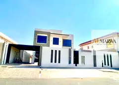 Luxurious Independent 5-Master BR 1-Majlis 2-Living Hall & Large Kitchen & including Maid & Laundry