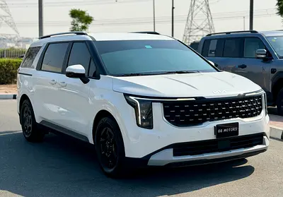2025 Kia Carnival LX / GCC Specs with 6,473 Km Driven
