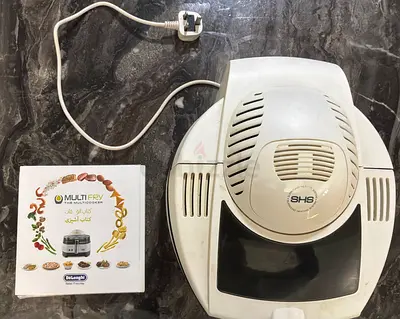 Delongi Airfryer (with cookbook)