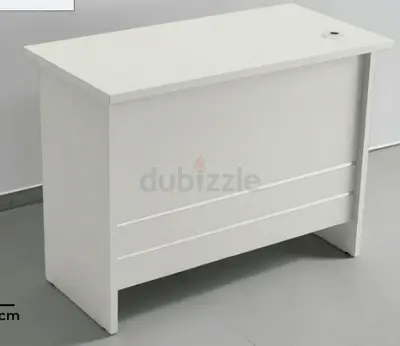 White single-person reception desk / office counter - compact