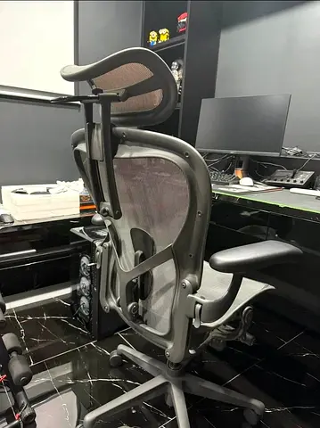 Remastered Version Herman Miller Aeron Office Chair Fully Options Excellent Condition With Headrest
