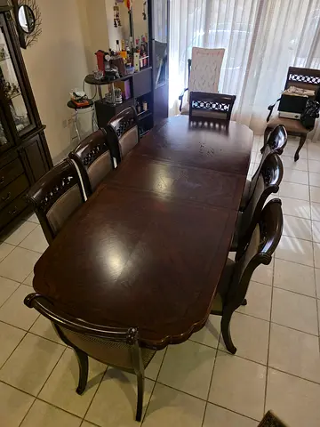 Solid Wood Dining Table with 6 Carved Chairs - Classic Design