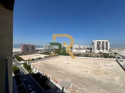 Corner Unit l High Floor l Prime Location