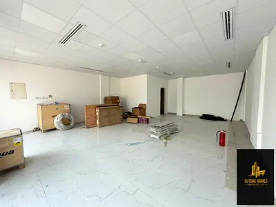 1000 SQFT shop with central AC / with covered parking on prime location