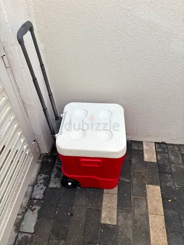 Cosmoplast KeepCold 45L Trolley Cooler – Red