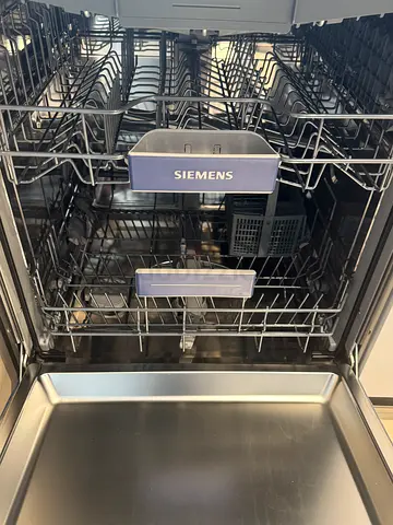 Siemens Built-in Dishwasher - bought in June 2026 - flawless condition