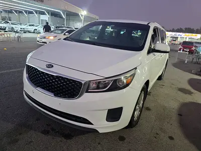 2016 Kia Sedona LX - Well Maintained Family Van - American Specs