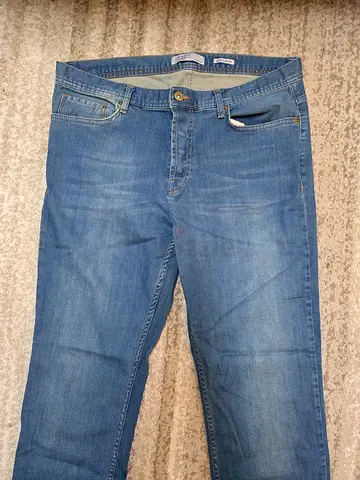 Light blue denim jeans - men's size